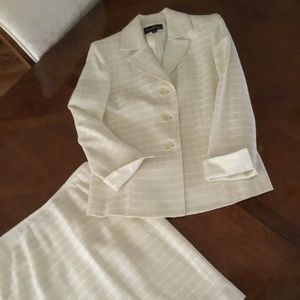 Evan-Picone Suit